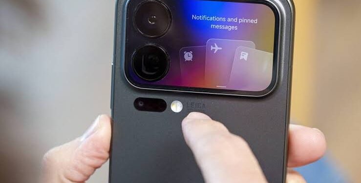 Honor 700 Pro Dirumorkan Bawa Layar Belakang 1,72 Inci