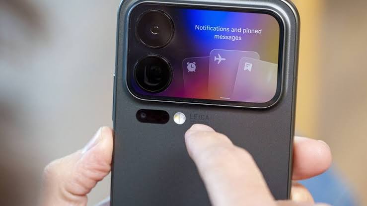 Honor 700 Pro Dirumorkan Bawa Layar Belakang 1,72 Inci