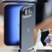 Layar iPhone Duo Samarkan Crease, Ini Tantangannya